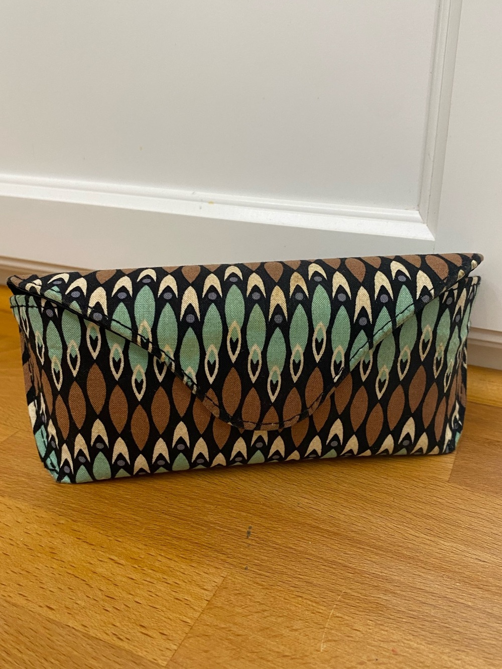 Vera Bradley Teal Black and Brown Patterned Eyeglass Case